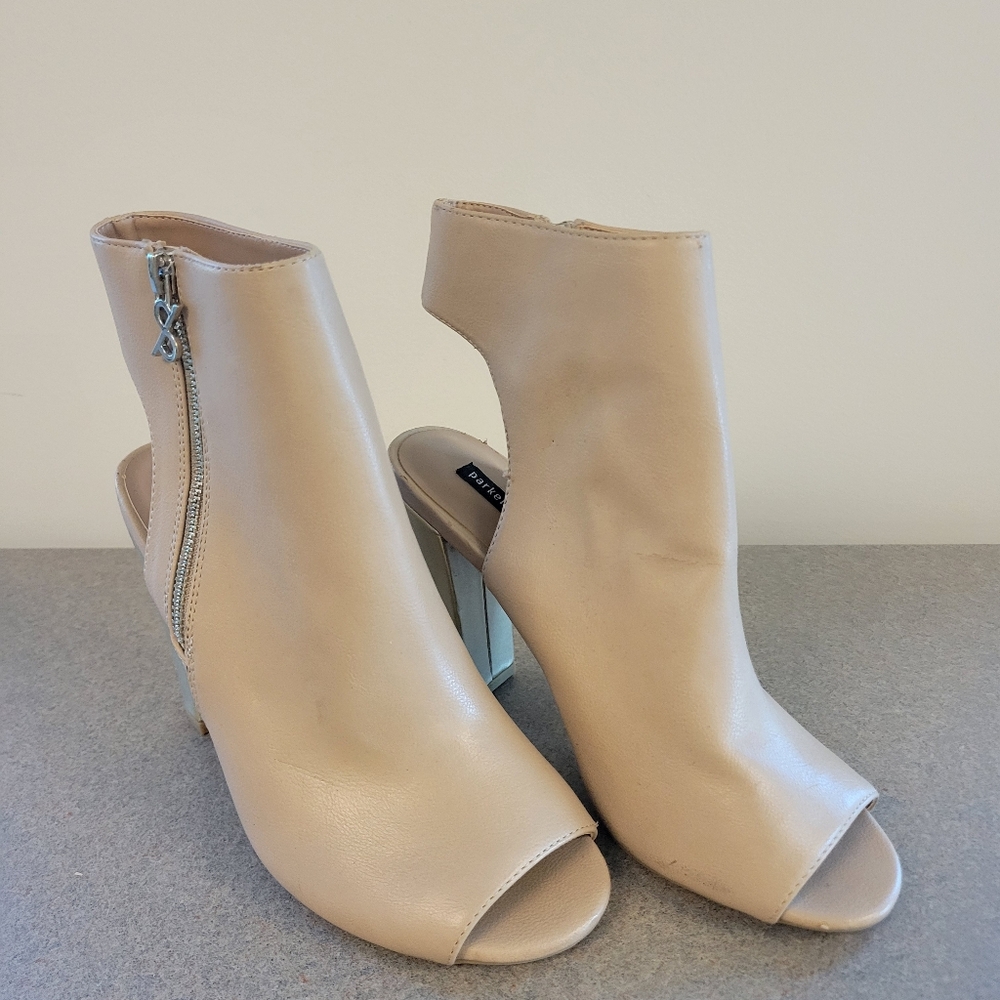 Parker And Sky Cream Open Toe Boots - Picture 3 of 10